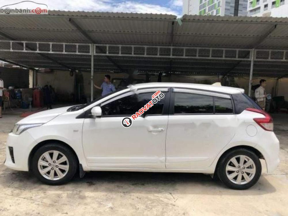 Cần bán xe Toyota Yaris 1.3E năm 2014, màu trắng, xe nhập  -2