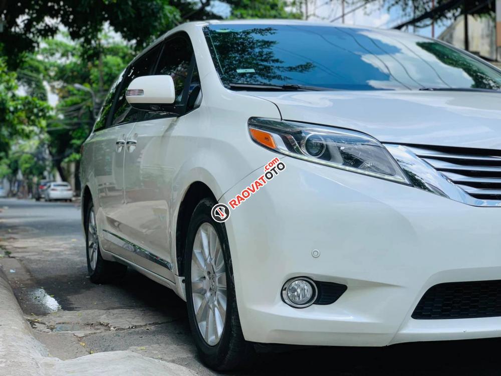 Bán Toyota Sienna Limited năm sản xuất 2013, màu trắng, nhập khẩu nguyên chiếc-6
