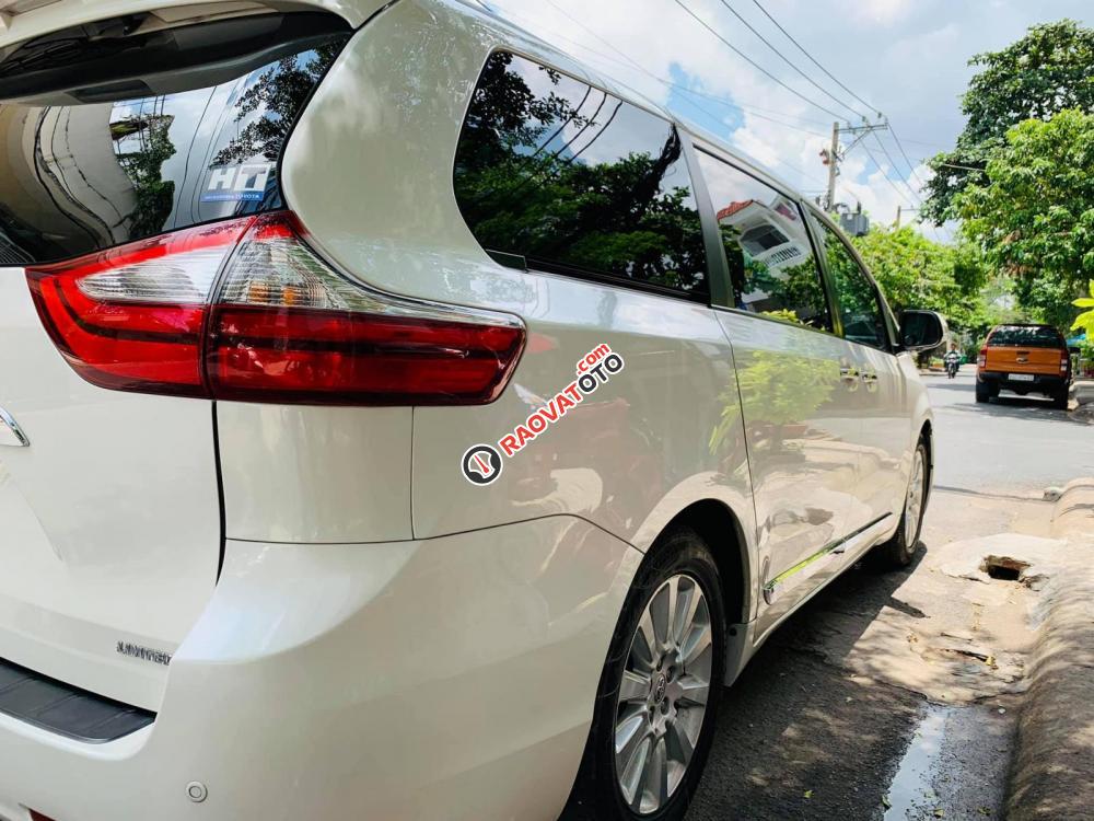 Bán Toyota Sienna Limited năm sản xuất 2013, màu trắng, nhập khẩu nguyên chiếc-4