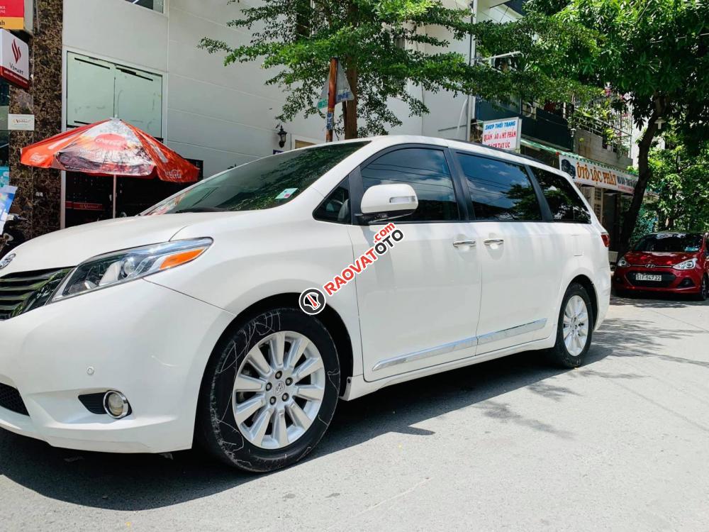 Bán Toyota Sienna Limited năm sản xuất 2013, màu trắng, nhập khẩu nguyên chiếc-1