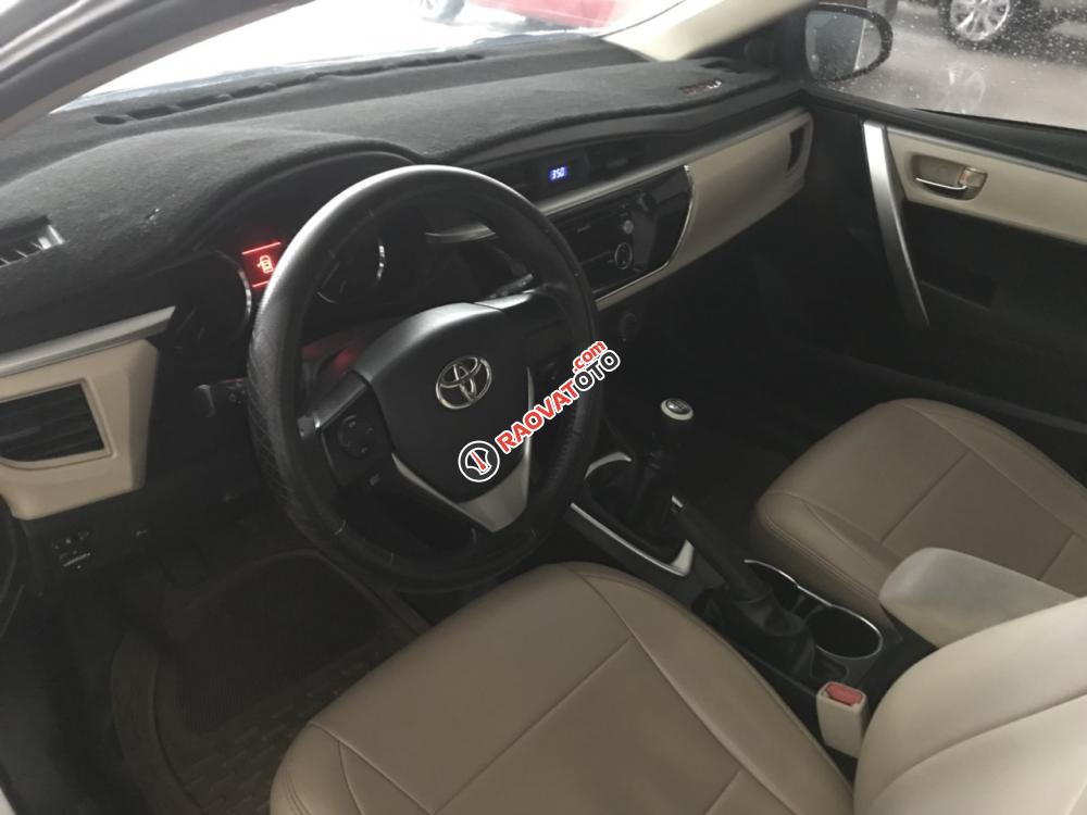 Bán Toyota Altis 1.8G màu bạc, số sàn, sản xuất 2014, mẫu mới xe đẹp-3