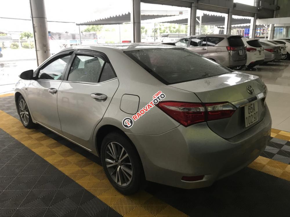 Bán Toyota Altis 1.8G màu bạc, số sàn, sản xuất 2014, mẫu mới xe đẹp-1