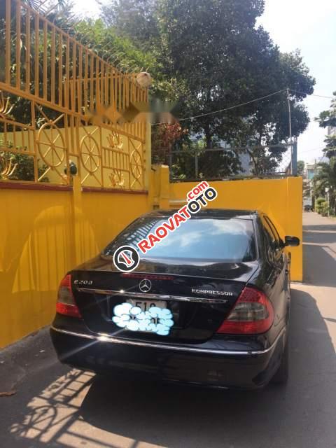 Bán xe Mercedes E200 năm 2008, màu đen, xe nhập -1
