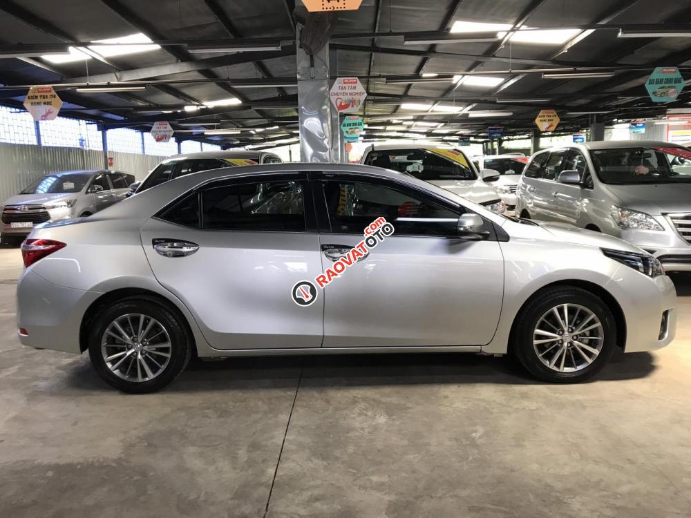 Bán Corolla Altis 2016 màu bạc, 1.8G AT, LH 0907969685-3