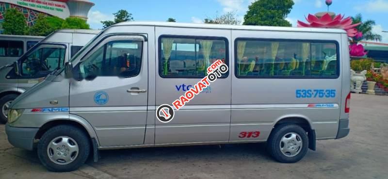 Bán gấp Mercedes Sprinter 313 năm 2010, màu bạc-0