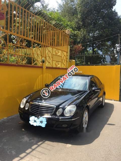 Bán xe Mercedes E200 năm 2008, màu đen, xe nhập -2