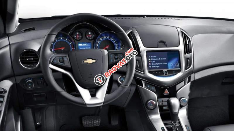 Bán xe Chevrolet Cruze LTZ năm sản xuất 2015, màu trắng, xe nữ chính chủ, phụ kiện full option-0