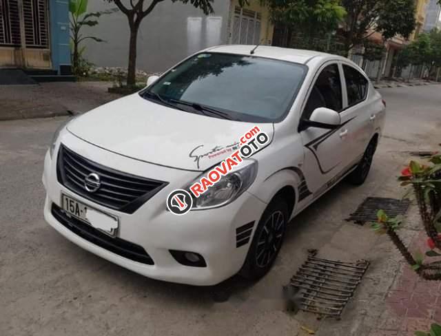 Cần bán xe Nissan Sunny MT sản xuất năm 2013, màu trắng-0