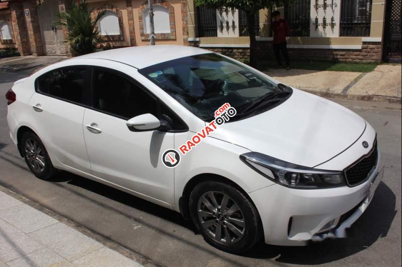 Bán Kia Cerato MT đời 2016, màu trắng, nhập khẩu xe gia đình-1