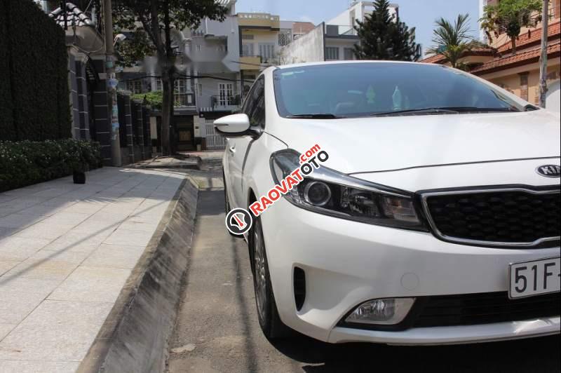 Bán Kia Cerato MT đời 2016, màu trắng, nhập khẩu xe gia đình-2