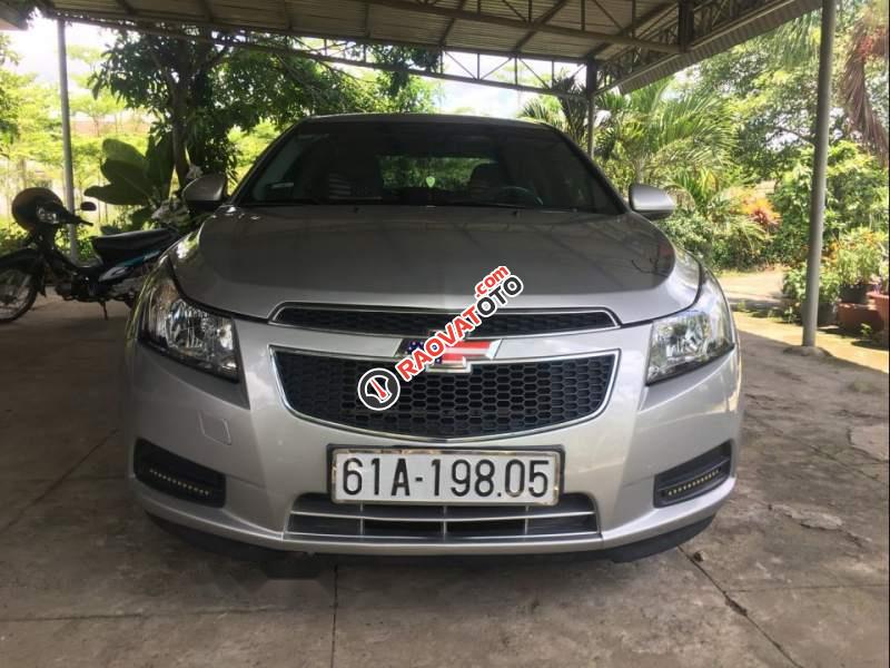 Bán Chevrolet Cruze MT năm 2011, màu bạc xe gia đình-2