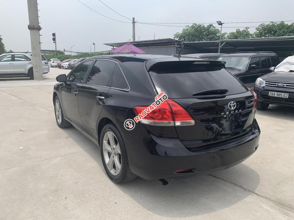 Venza 2009 3.5, màu đen-1