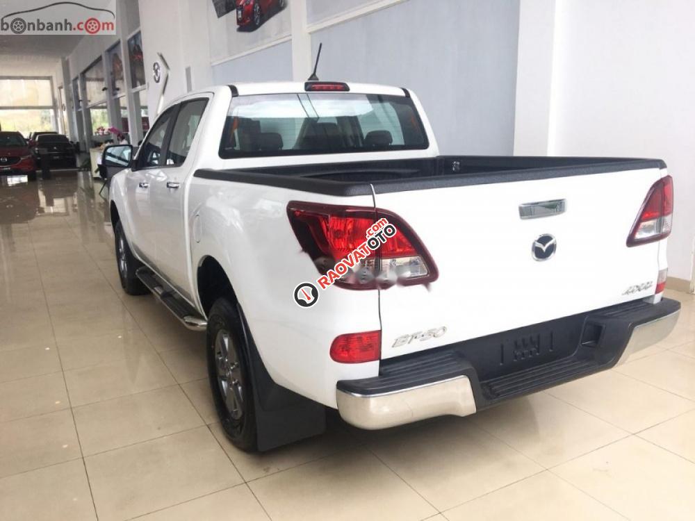 Cần bán xe Mazda BT 50 MT năm 2019, màu trắng, nhập khẩu nguyên chiếc, giá 589tr-5