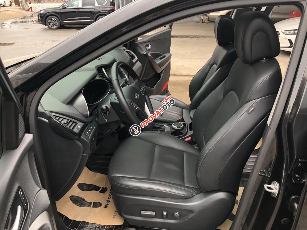 Bán Hyundai Santa Fe 2.4AT, 4WD Full xăng, màu đen, đời 2015, biển SG-3