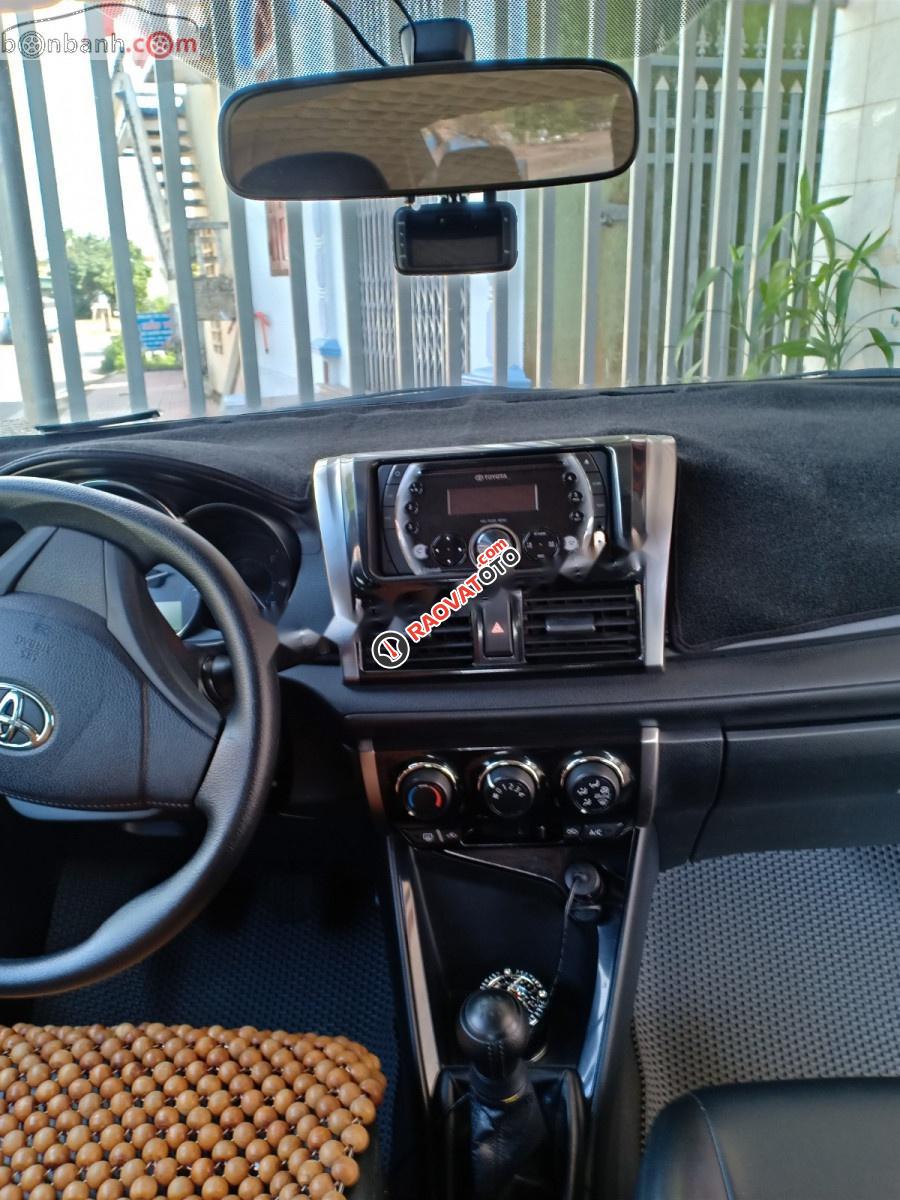 Bán xe Toyota Vios J sản xuất năm 2015, màu vàng, ít sử dụng-0