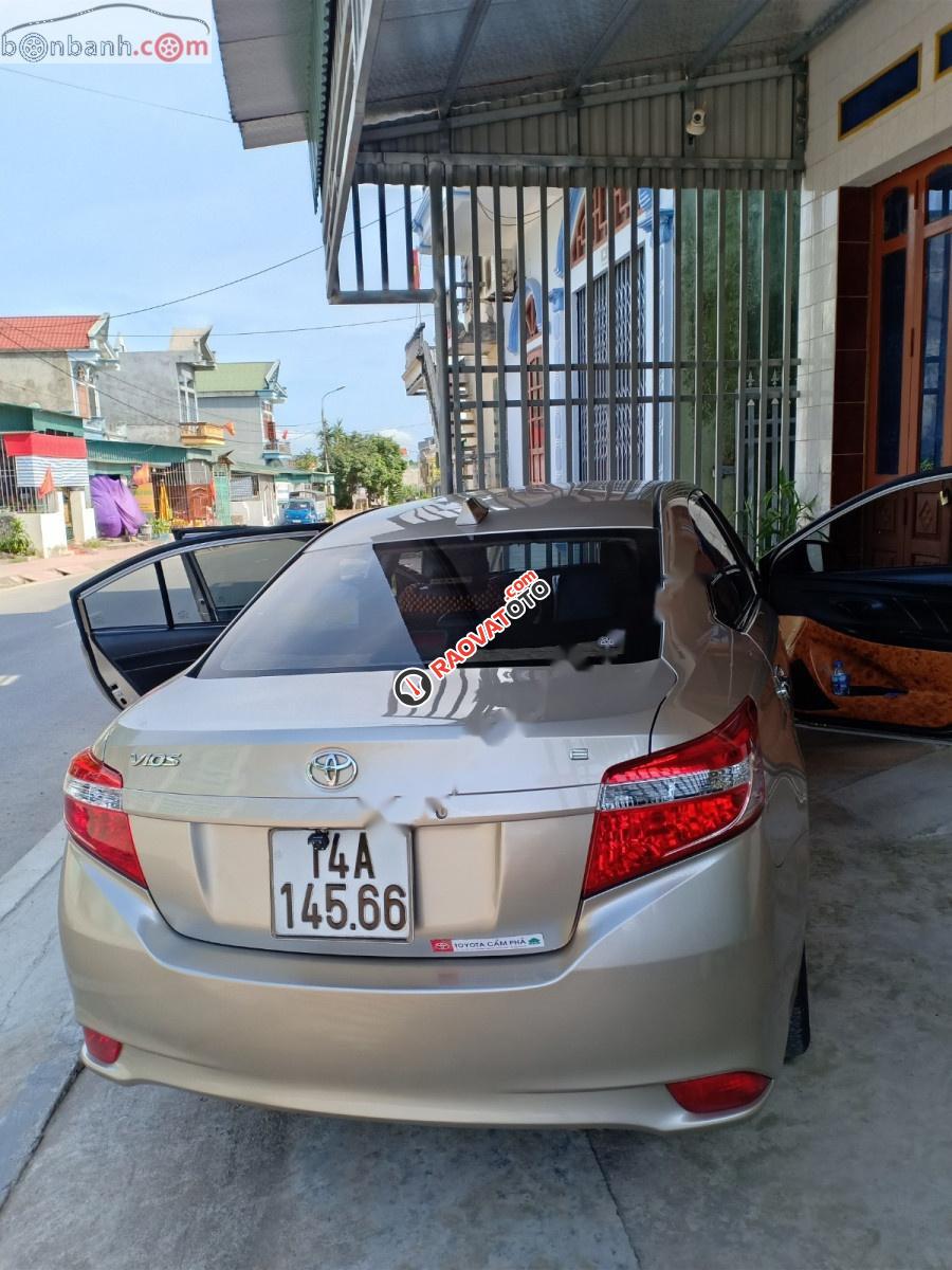Bán xe Toyota Vios J sản xuất năm 2015, màu vàng, ít sử dụng-8