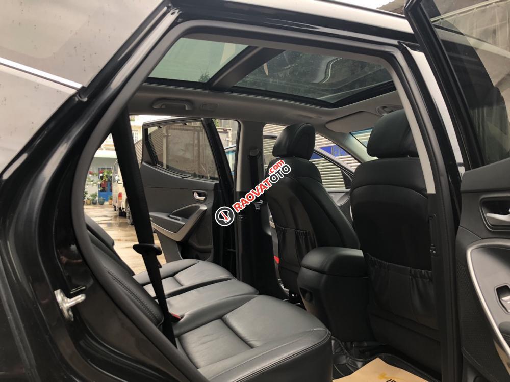 Bán Hyundai Santa Fe 2.4AT, 4WD Full xăng, màu đen, đời 2015, biển SG-2