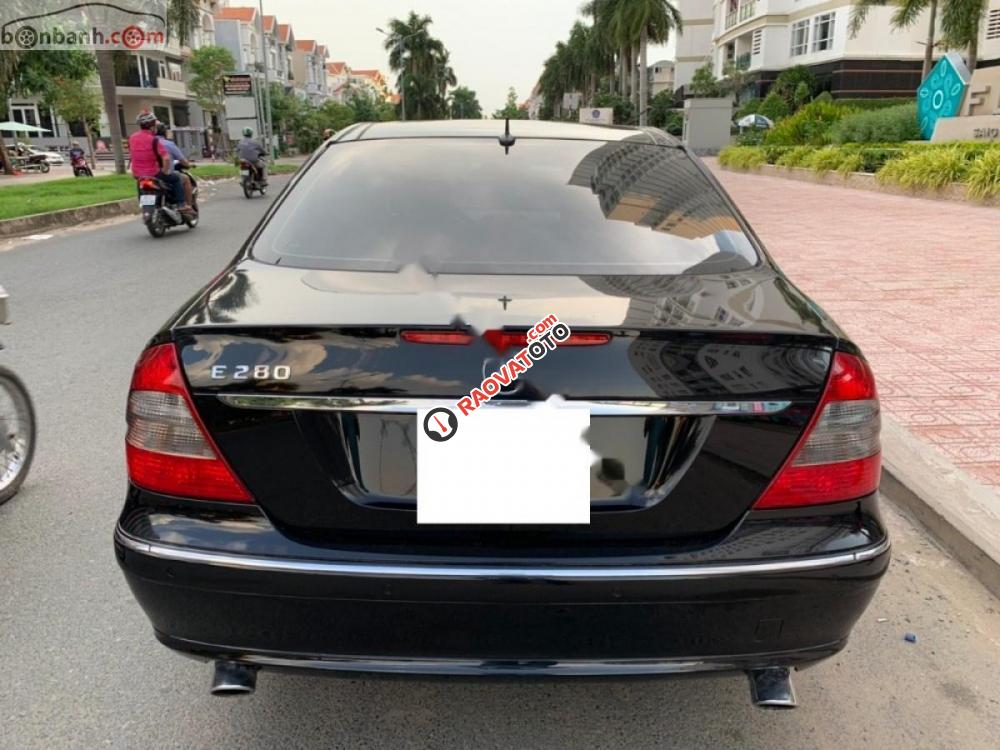 Bán Mercedes E280 2007, màu đen, số tự động-1