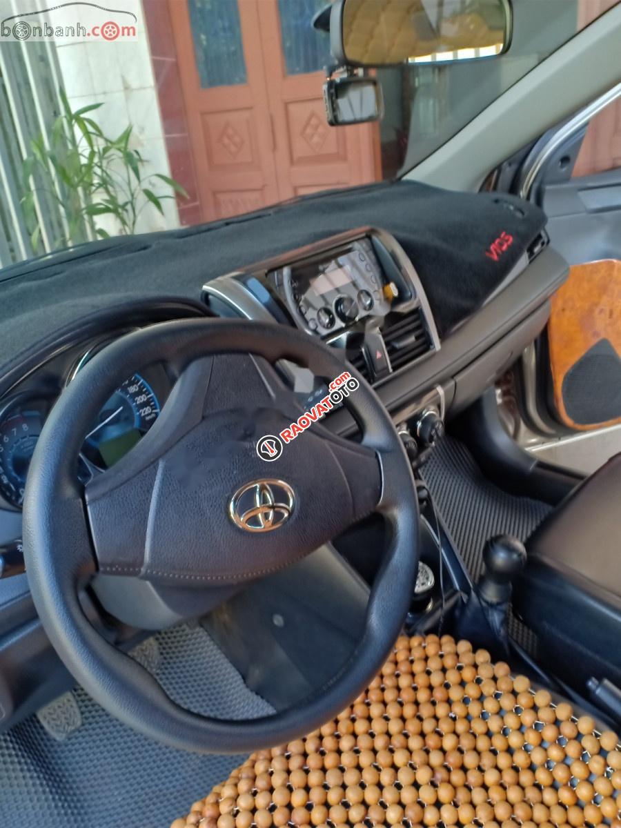 Bán xe Toyota Vios J sản xuất năm 2015, màu vàng, ít sử dụng-1