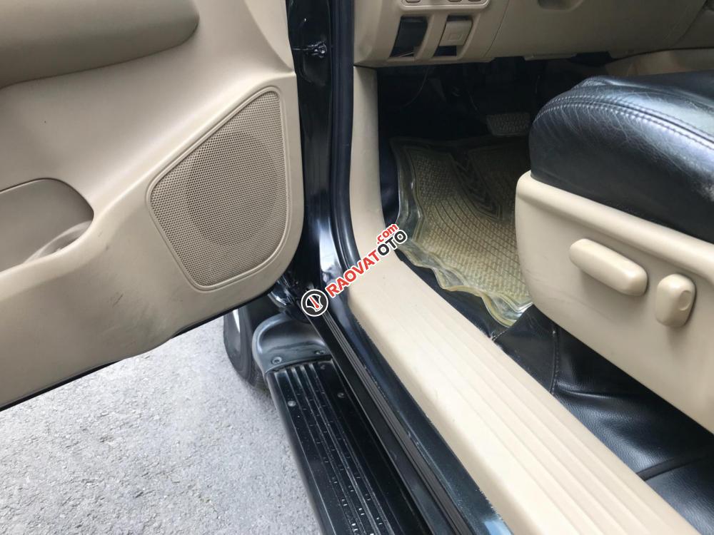 Cần bán xe Toyota Fortuner V 2011 máy xăng, số tự động-4