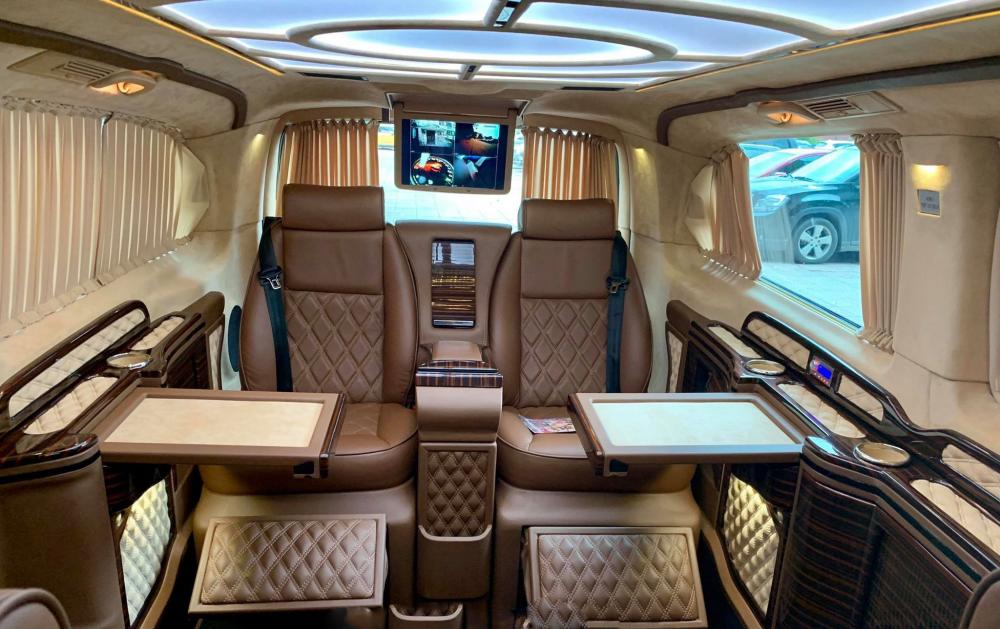 Ngắm Mercedes-Benz V-Class VIP Business Lounge độc nhất tại Việt Nam 7a