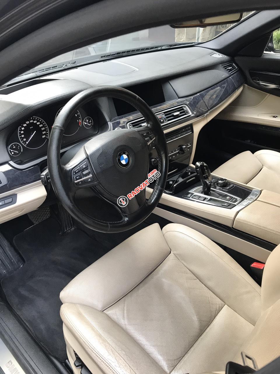 Cần bán xe BMW 740Li năm 2010-0