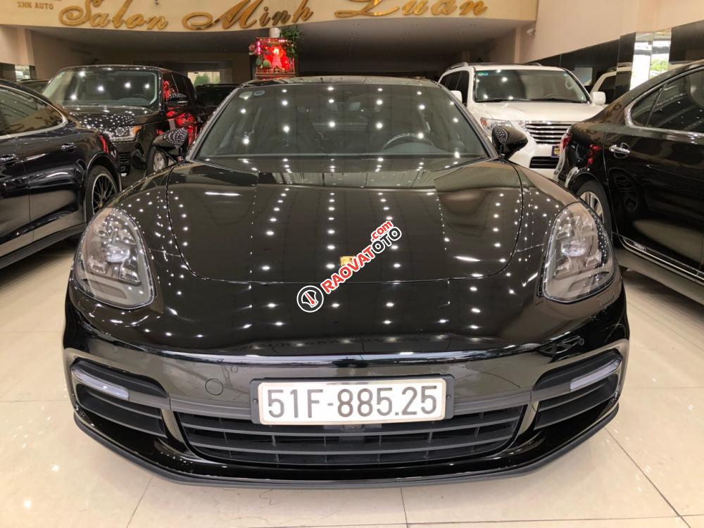 Bán Porsche Panamera 4S đời 2018, màu đen-14