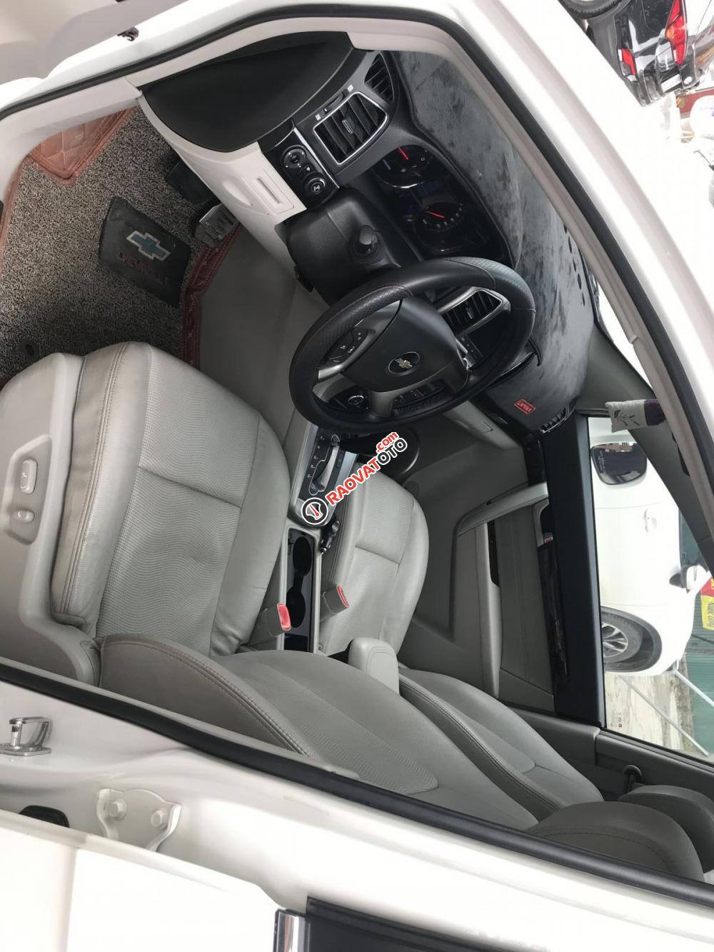 Cần bán Chevrolet Captiva LTZ đời 2015, màu trắng-1