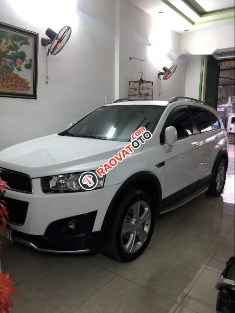 Cần bán Chevrolet Captiva LTZ sản xuất năm 2015, màu trắng xe gia đình-2