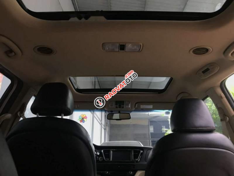Cần bán xe Kia Sedona 3.3 GATH 2016, màu bạc còn mới, giá 945tr-2