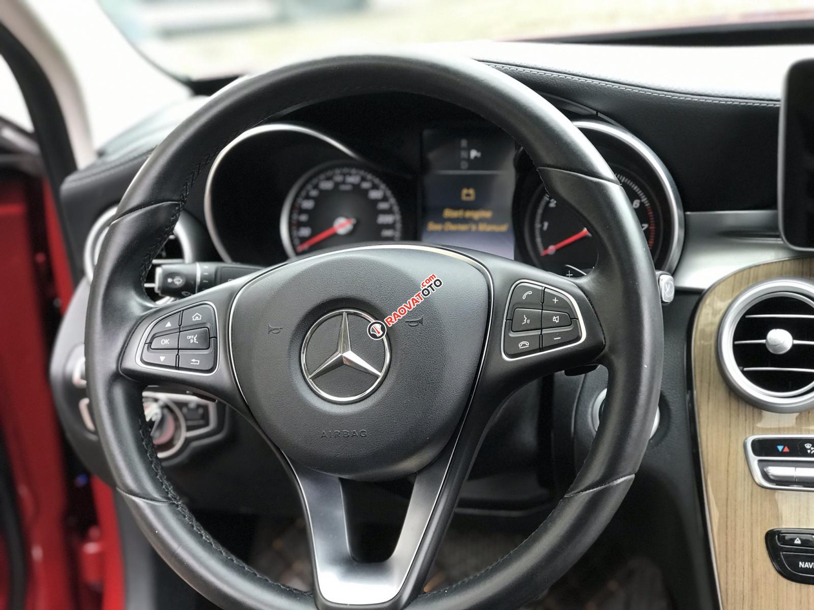 Cần bán xe Mercedes C250 Exclusive năm sản xuất 2015, màu đỏ-6