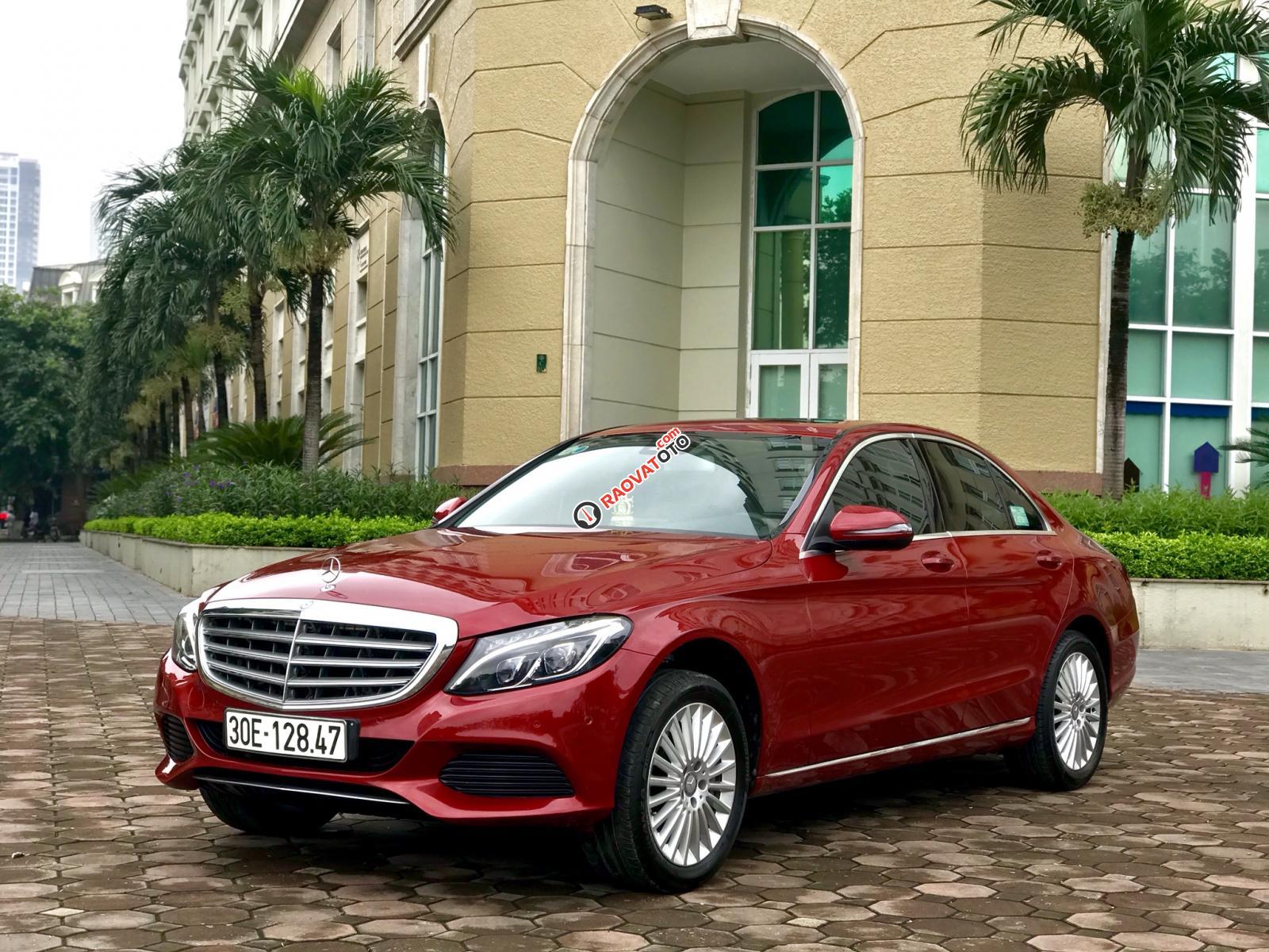 Cần bán xe Mercedes C250 Exclusive năm sản xuất 2015, màu đỏ-15