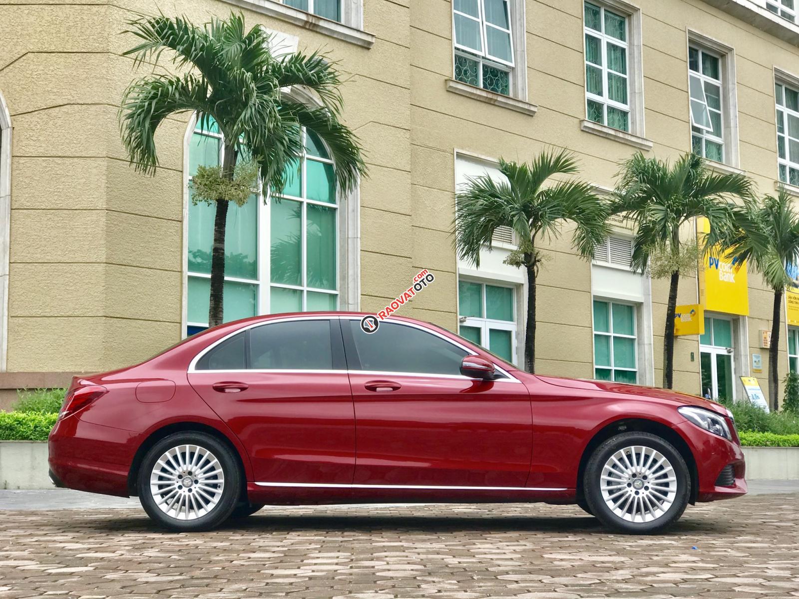 Cần bán xe Mercedes C250 Exclusive năm sản xuất 2015, màu đỏ-10
