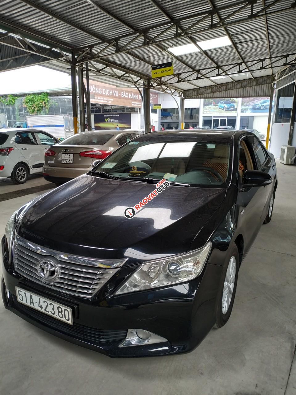 Bán Toyota Camry 2.0E màu đen, số tự động sản xuất cuối 2012, mẫu mới biển Sài Gòn-10