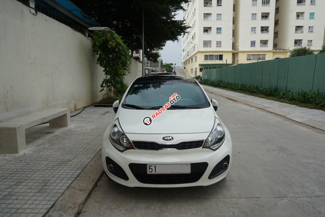 Bán ô tô Kia Rio đời 2014 AT, màu trắng, xe nhập, 420 triệu-3