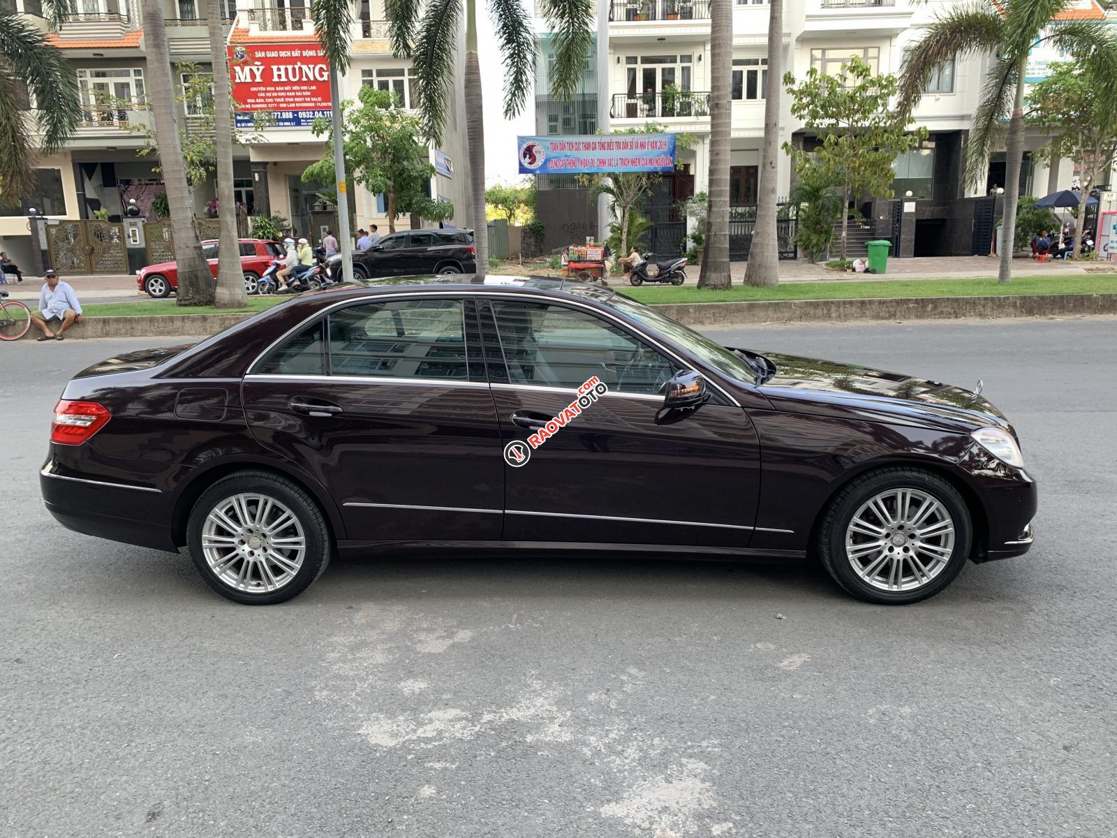 Xe Mercedes E300 đời 2010, màu nâu-5