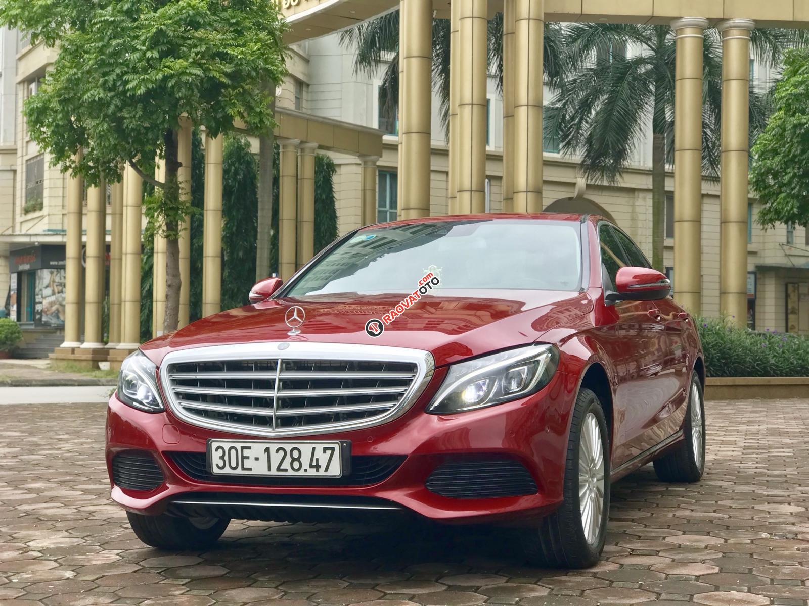 Cần bán xe Mercedes C250 Exclusive năm sản xuất 2015, màu đỏ-8