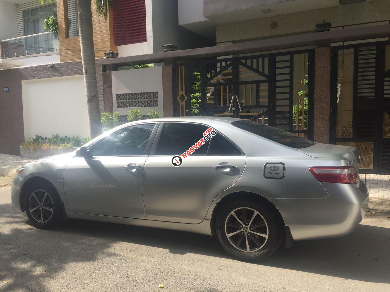 Gia đình cần bán xe Toyota Camry 2.4LE 2007, màu bạc nhập Mỹ-6