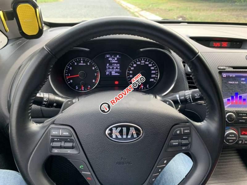 Bán xe Kia K3 2.0 đời 2016, màu đen-1