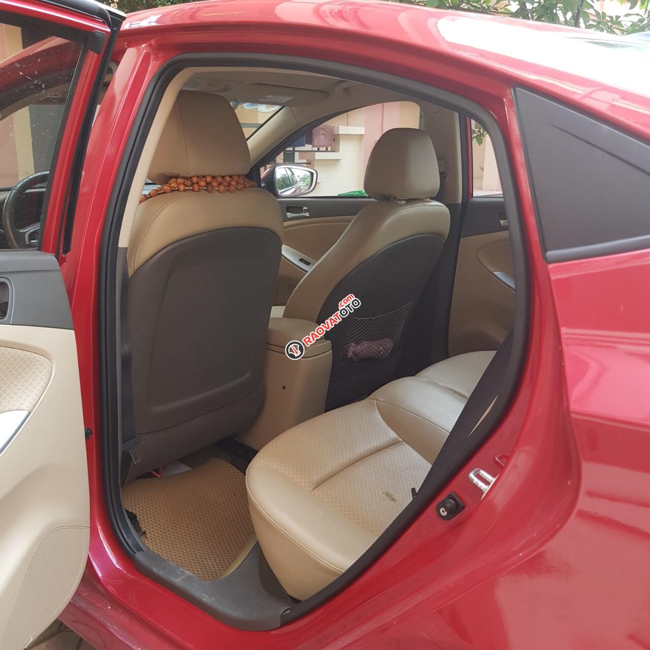 Cần bán xe Hyundai Accent AT 2012 màu đỏ, nhập khẩu nguyên chiếc-2