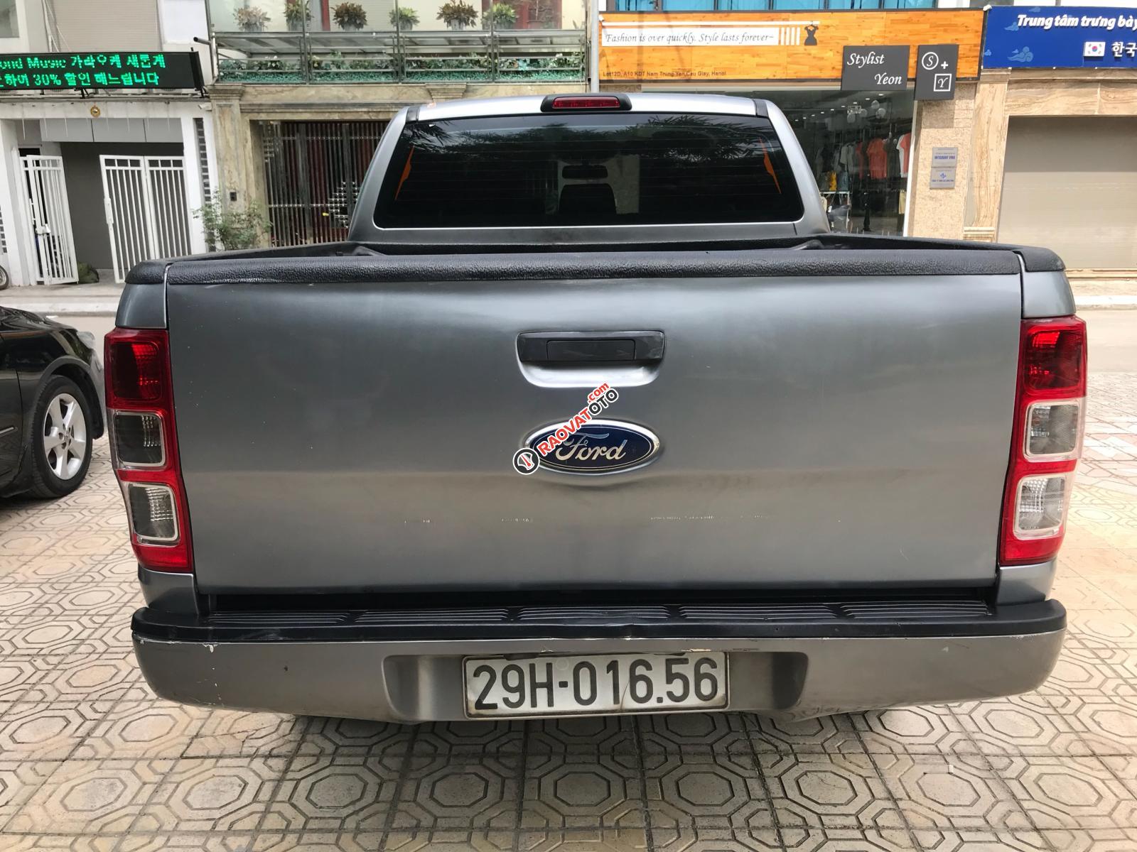 Cần bán Ford Ranger XLS 4X2 MT đời 2016, màu xám (ghi), nhập khẩu nguyên chiếc-5