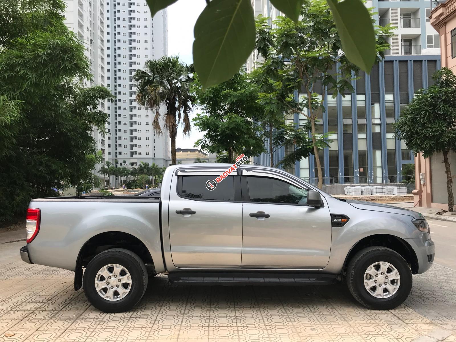 Cần bán Ford Ranger XLS 4X2 MT đời 2016, màu xám (ghi), nhập khẩu nguyên chiếc-3