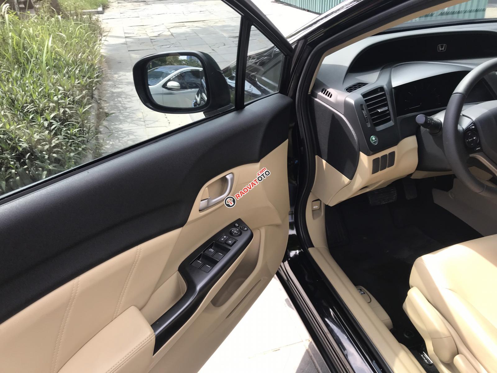 Cần bán Honda Civic 1.8AT sản xuất năm 2015, màu đen-2