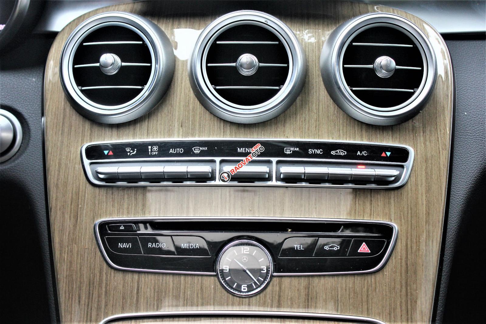 Bán Mercedes C250 Exclusive sản xuất 2015 còn siêu mới-4