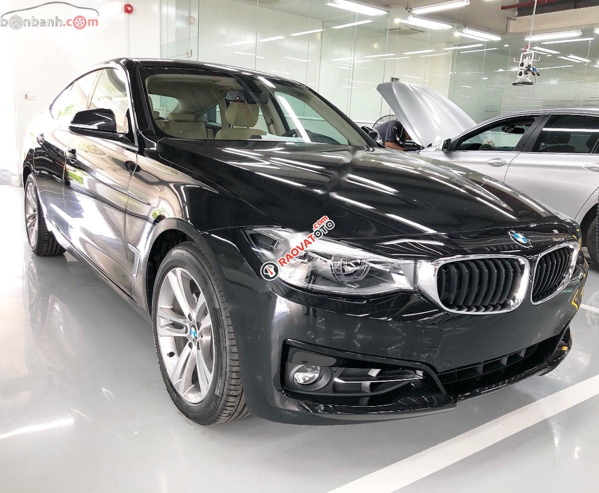 Bán BMW 320i GT 2018 - Dựa trên khung gầm 3 Series, 3 GT-0