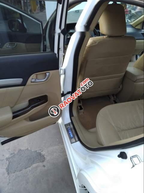 Cần bán Honda Civic 1.8 AT đời 2013, màu trắng-1