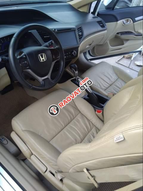 Cần bán Honda Civic 1.8 AT đời 2013, màu trắng-2