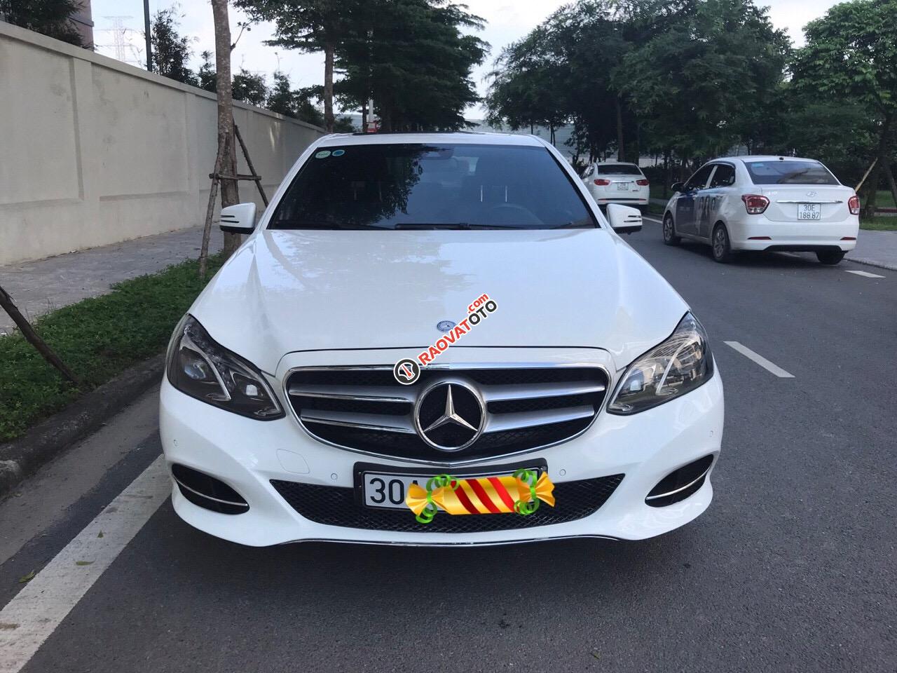 Xe Mercedes E250 2014, màu trắng chính chủ-9