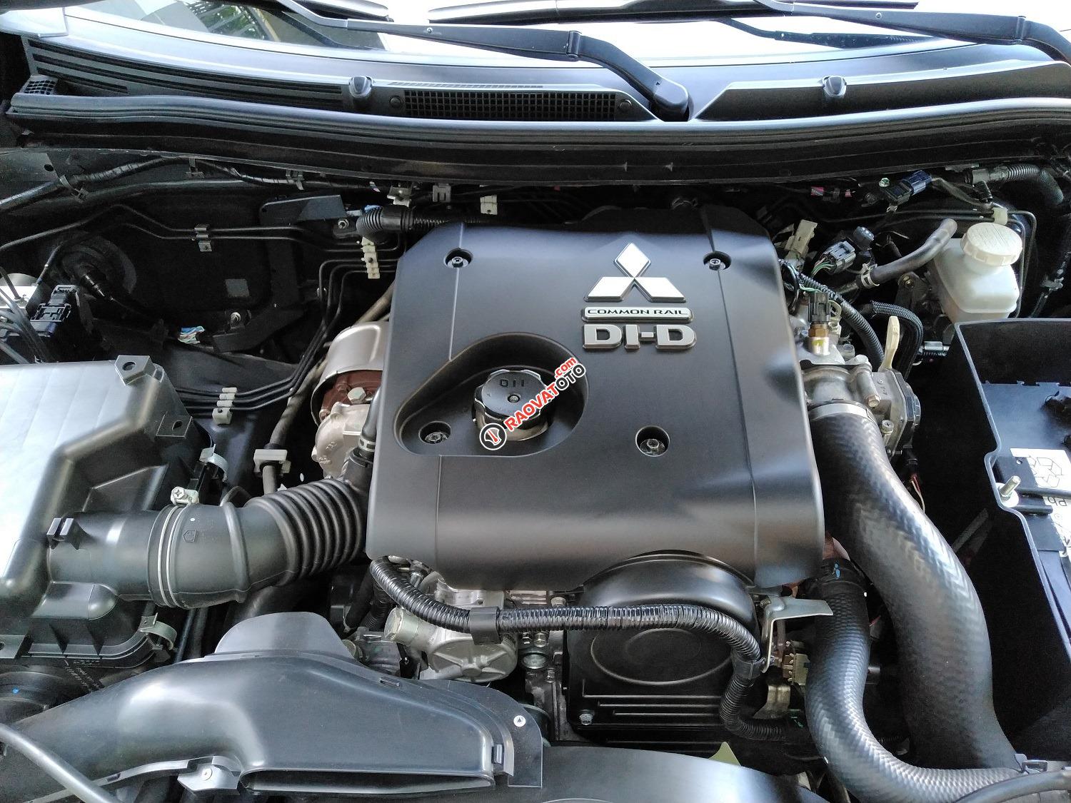 Cần bán xe Mitsubishi Triton 2017 số tự động, máy dầu màu xám, biển thành phố-7