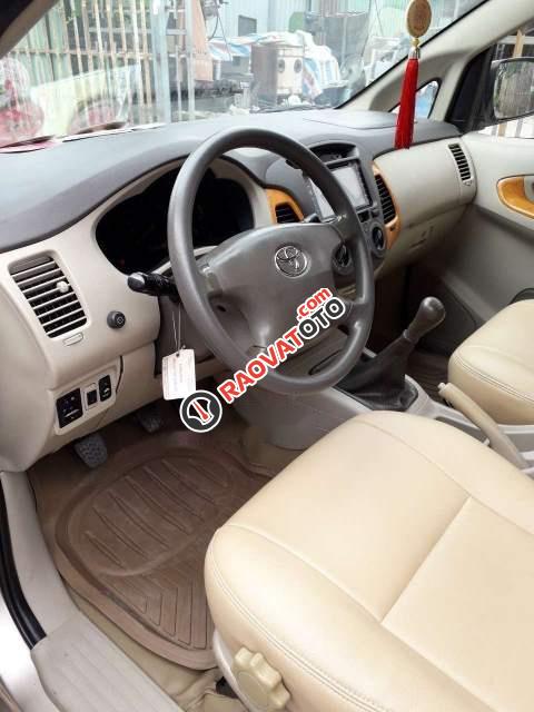 Bán xe Toyota Innova GSR đời 2010, màu vàng cát-1